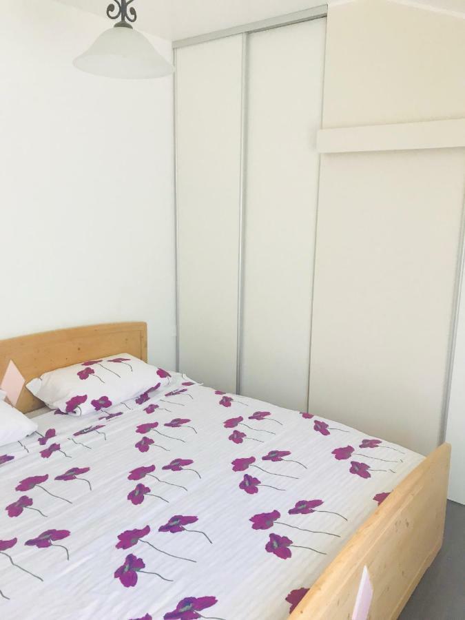 Apartments Vidovic Cezarji Eksteriør bilde