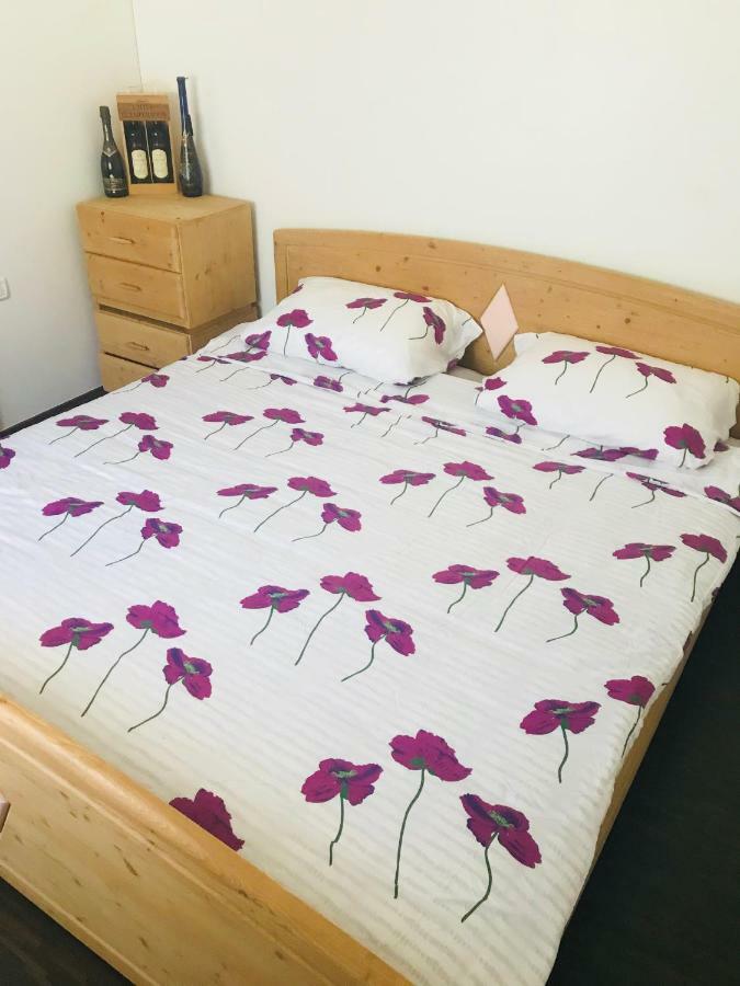 Apartments Vidovic Cezarji Eksteriør bilde