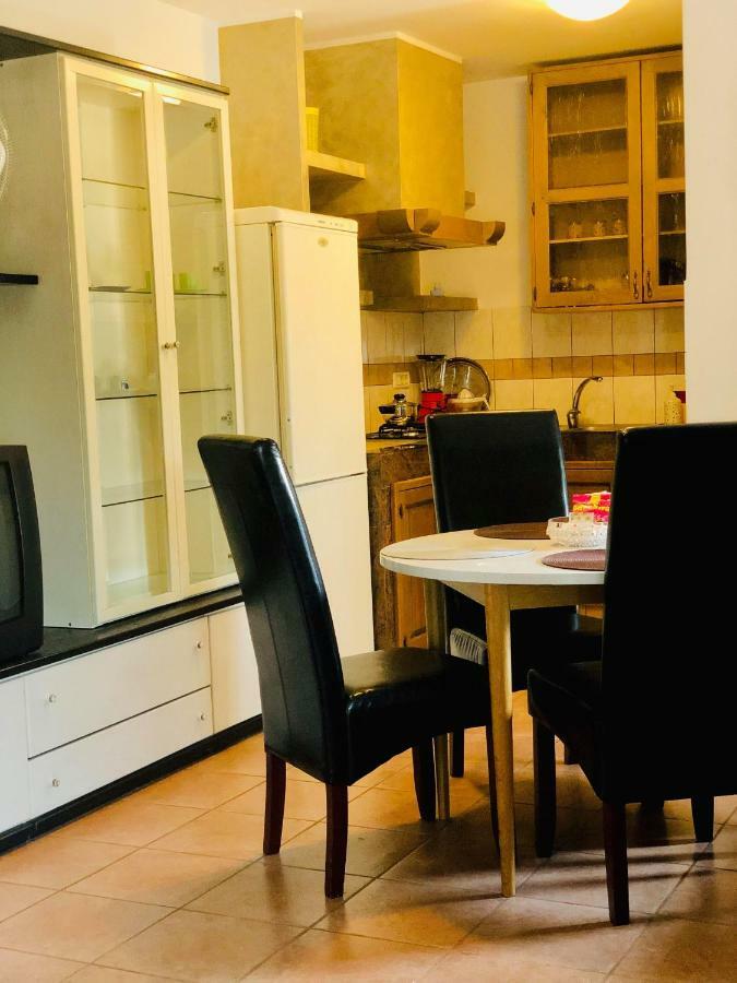 Apartments Vidovic Cezarji Eksteriør bilde